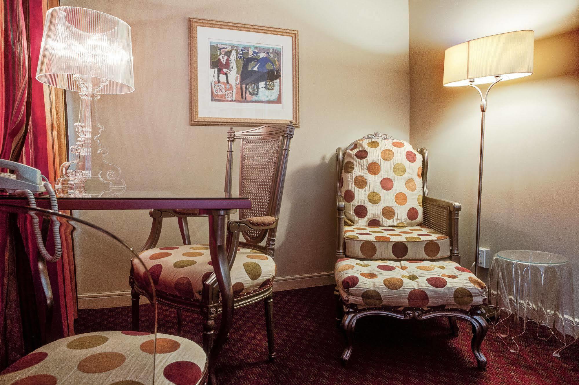 Place D'armes Inn 4*