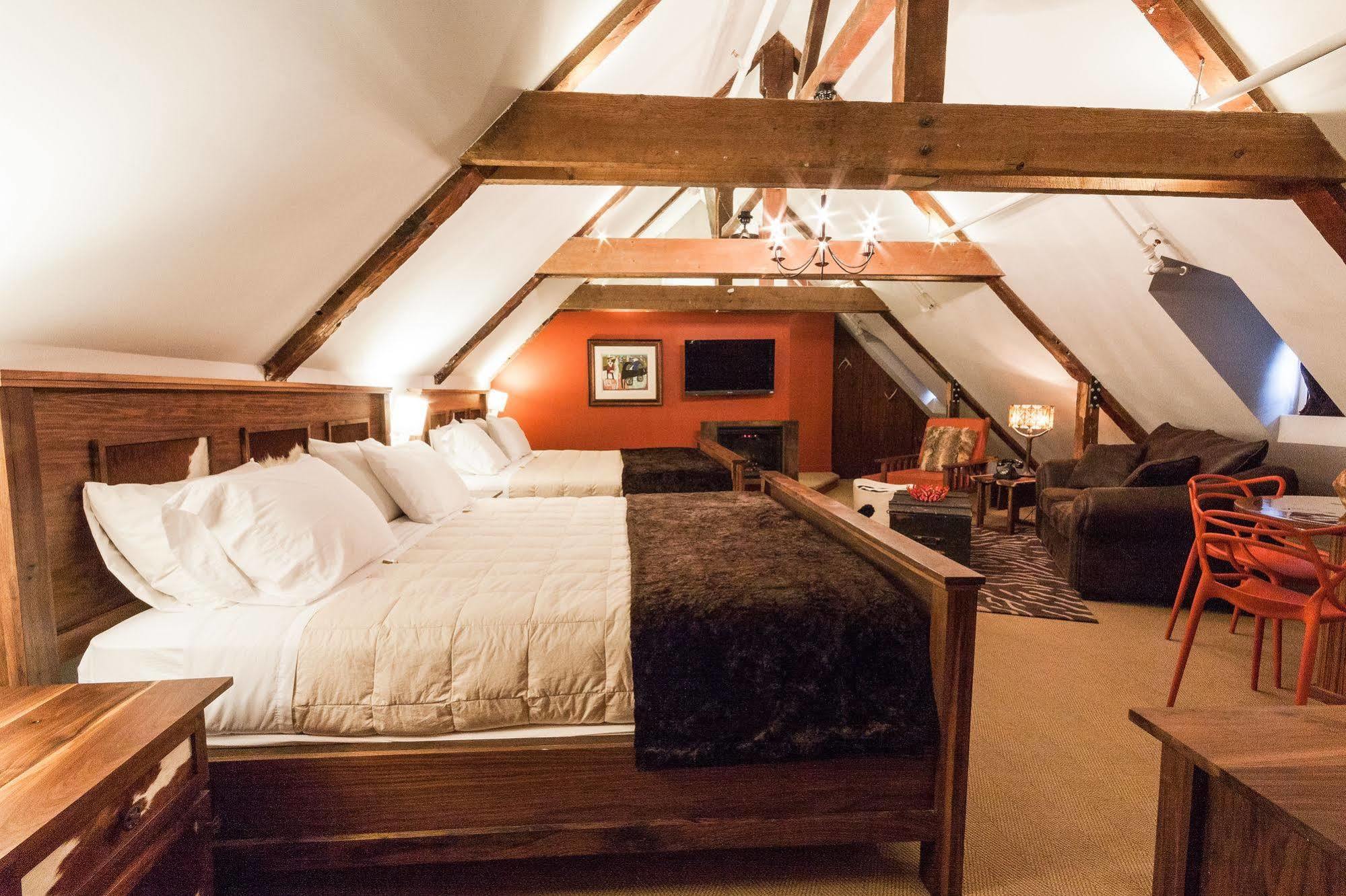 Place D'armes Inn 4*