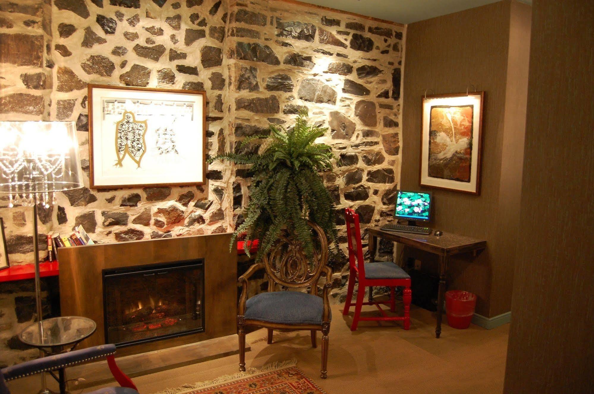 Place D'armes Inn Quebec City